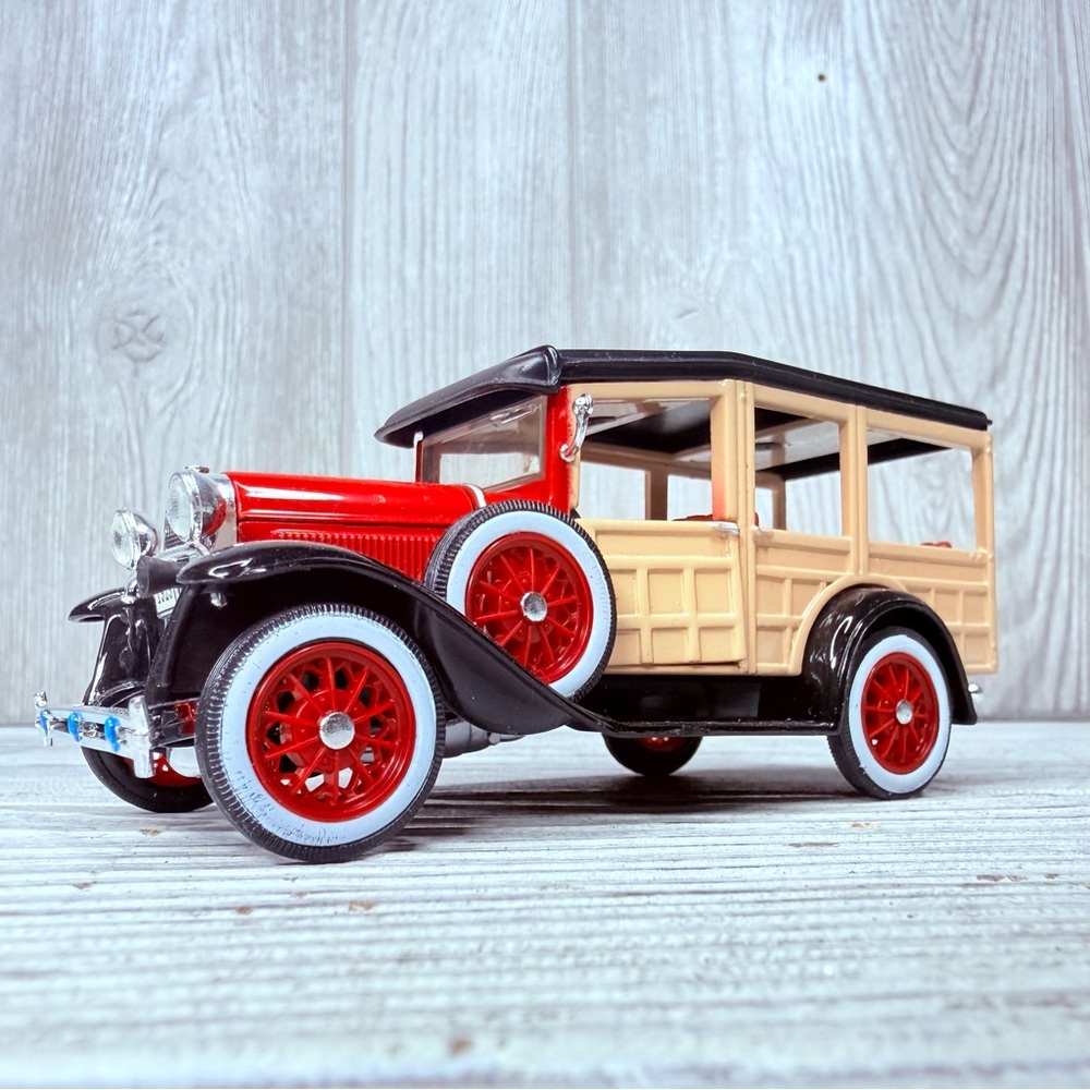 1929 Ford car 1/32 scale diecast model Ford Woody station Wagon collectible toy